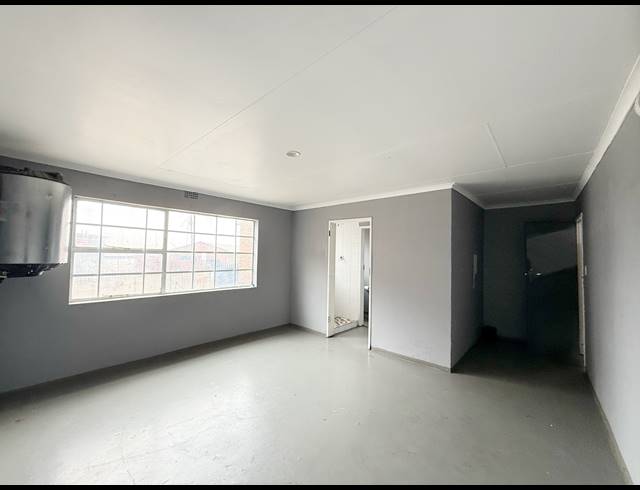 780M² WAREHOUSE TO LET IN WADEVILLE